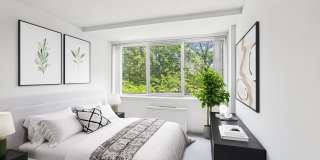 RiverHouse Gallery 16