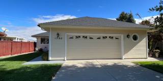 Beautiful 3-bedroom, 2-bath patio home in the Westwood neighborhood Gallery 1