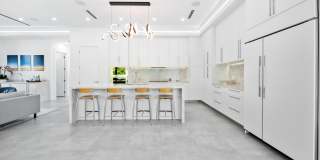 743 S Lake Avenue Gallery 8