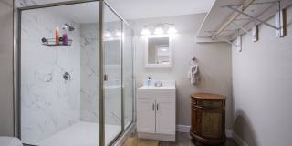 Spacious, Stylish, and Fully Furnished – Luxury 5-Bedroom Home in Henderson Gallery 9