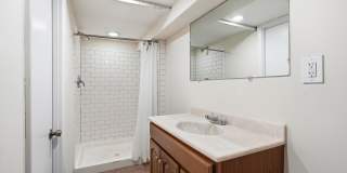 74 Poplar Avenue Gallery 30
