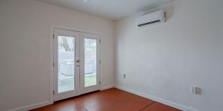 1718 N. 4th Ave. Gallery 16