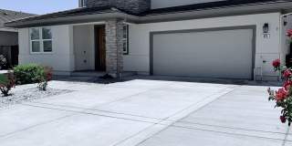 809 Bluestone Drive Gallery 1