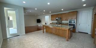 The Christopher Collection: 4 Bedroom 3 Bath Home, Gallery 14