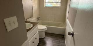 Charming 4-Bedroom Home with Spacious Yard! Gallery 16