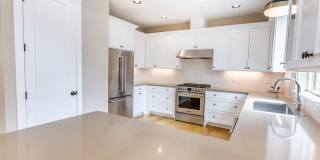 Location, Location, Location! Beautiful 3 Bedroom Townhome in First Addition!!!! Location, Location, Location! Beautiful 3 Bedroom Townhome in First Addition!!!! Gallery 10