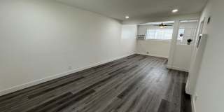 4854-4860 Hazeltine Apartments Gallery 20