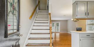 UNCG Area – Chancellors Court Townhomes. Walk to Campus and just minutes to Downtown! Gallery 3