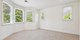 Luxurious Home in Downtown Palo Alto Available Now Gallery 10