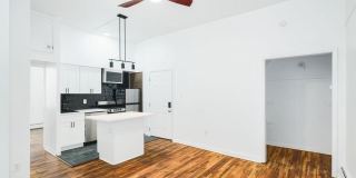 1024 PINE STREET Gallery 4