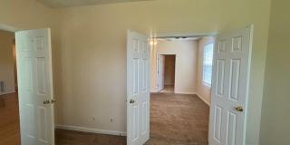 3139 Wisteria Lane Gallery 26