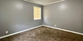 Updated 3 Bed 1 Bath! First Month's rent FREE! Gallery 3