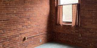 222 Williams Street E Gallery 4