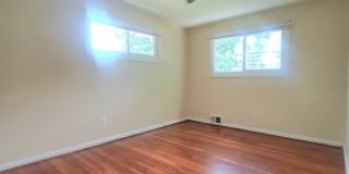 4517 Mayfield Drive Gallery 50