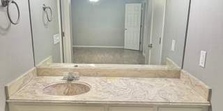 Well maintained house in great neighborhood!! Available Now! Gallery 13
