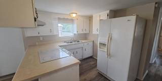 1BR/1BA updated mobile home close to I10 and Pine Forest Rd Gallery 7