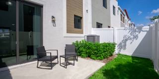 ID Oakland Park Gallery 64