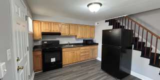 3 Bedrooms and 1.5 baths Available! Gallery 3