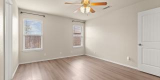 4703 Stonehaven Drive Gallery 9