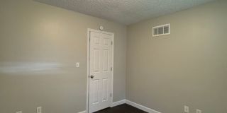 2 Bed Duplex with Bonus Room & Garage Gallery 8