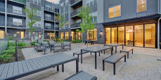 Everly Gallery 20