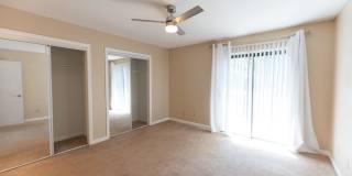 Charming 2 BD, 2.5 BA Townhome w/ a Community Pool in a Prime Winston Location Gallery 15