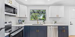 Charming 2BR House in Tampa Gallery 7