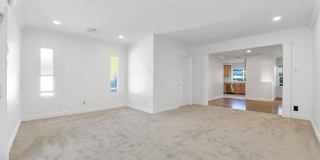 6045 Sunnyslope Avenue Gallery 12