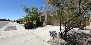 Beautiful Luxury Single Story Town Home Available Near Coors Blvd NW & Dellyne Ave NW! Gallery 4