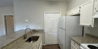 Recently renovated 1 bedroom 1 bath condo for rent in Riverwalk! Gallery 6