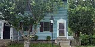 Tri-level townhome for Rent Gallery 1