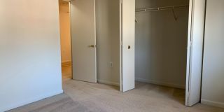 7 LOCKHART Circle Gallery 7