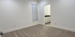 5102 58th Street Gallery 12