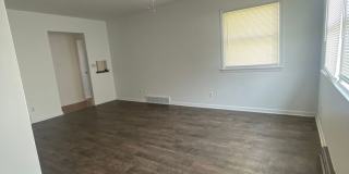 2 bedroom 1 bath duplex Gallery 3