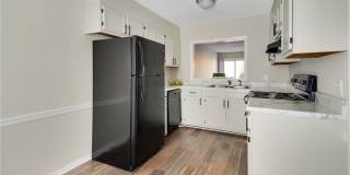 5940 Laguna Drive Gallery 13