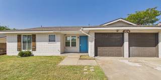 324 NW Compass Gallery 3