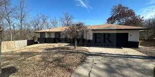 5613 Palmer Ave/KCMO 64129/3 bedroom (Plus Bonus room) 3 Full baths/ Brand New interior/Rent:2200/Deposit:2200 Gallery 1