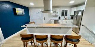 Salt Lake Proper Home W/Large Driveway Salt Lake Proper Home W/Large Driveway Gallery 1