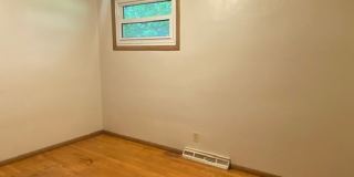 Three Bedroom 1.5 Bath Home with Drive Under Garage! Three Bedroom 1.5 Bath Home with Drive Under Garage! Gallery 7