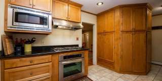 2 Bedroom + Office, 3 Bath in Old Town Fort Collins Gallery 12