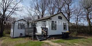 Beautiful 4 Bedroom 2 Bathroom in Kansas City! Gallery 1