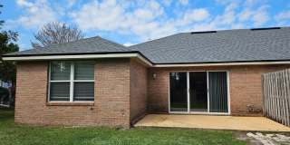 $1550 - 3/2/1 - Great Location Duplex B Section Gallery 13