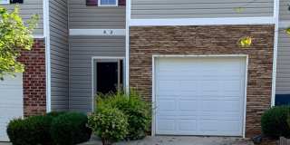 2BR/2.5BA Townhouse Gallery 1