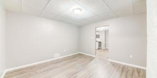 22 - 52 Ruth Gallery 12