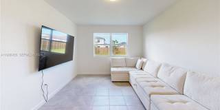 2333 Southeast 28th Court Gallery 9