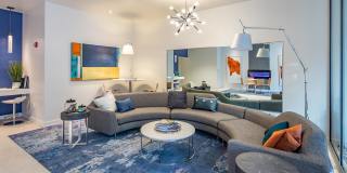 Eviva Midtown Gallery 12