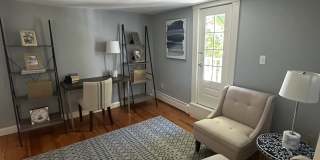 452 Main Street Gallery 14