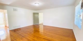 5700 Hazeltine Ave. Gallery 8