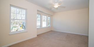 24 Robert Court Street Gallery 13