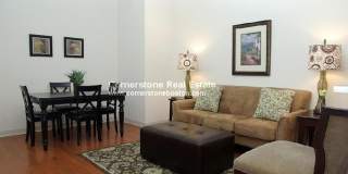 Nice 2 bed in Financial District Gallery 4